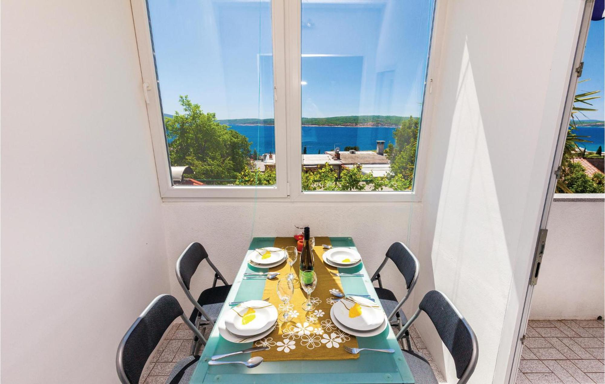 Beautiful Apartment In Crikvenica With Kitchen Extérieur photo