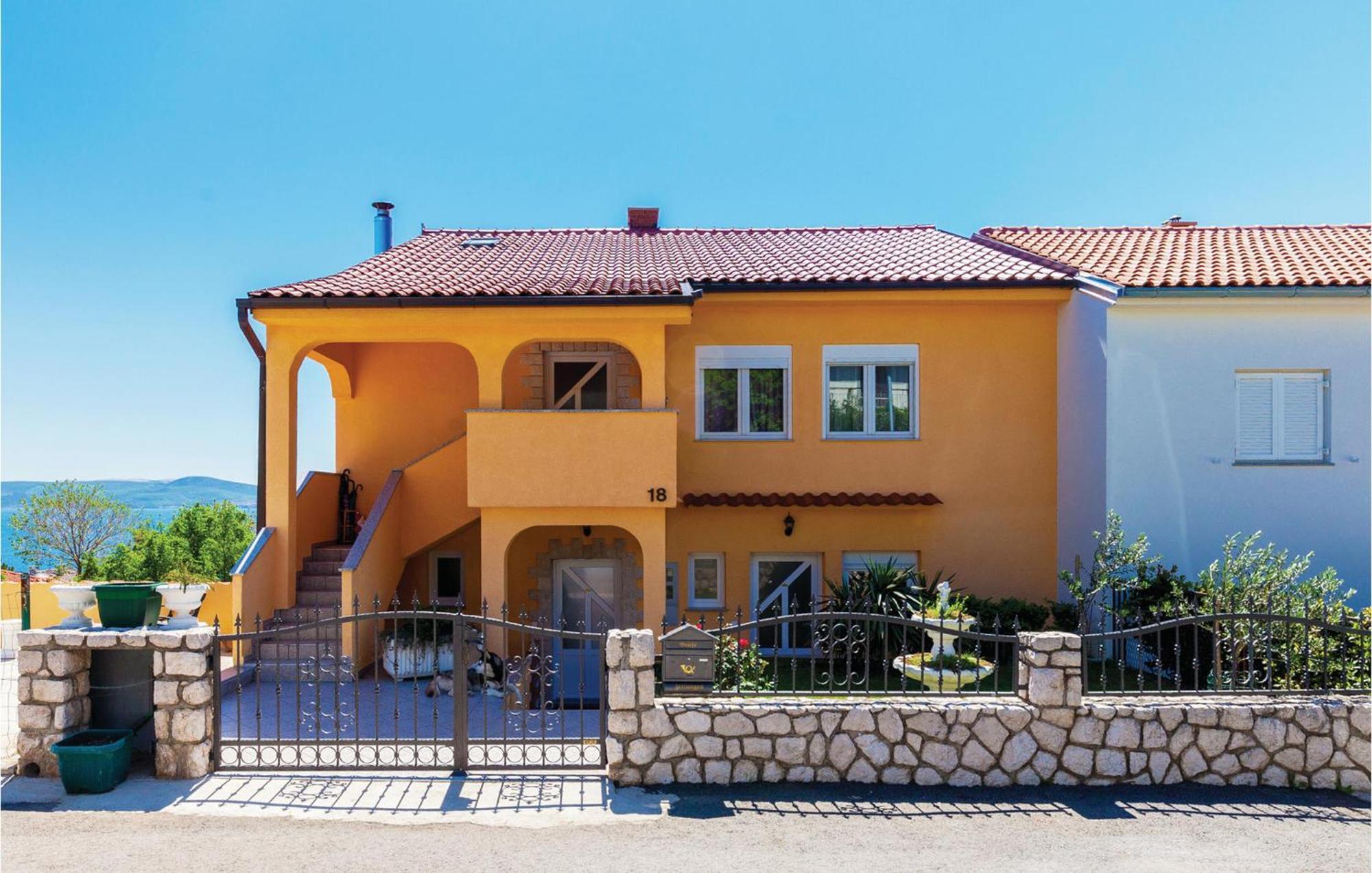 Beautiful Apartment In Crikvenica With Kitchen Extérieur photo