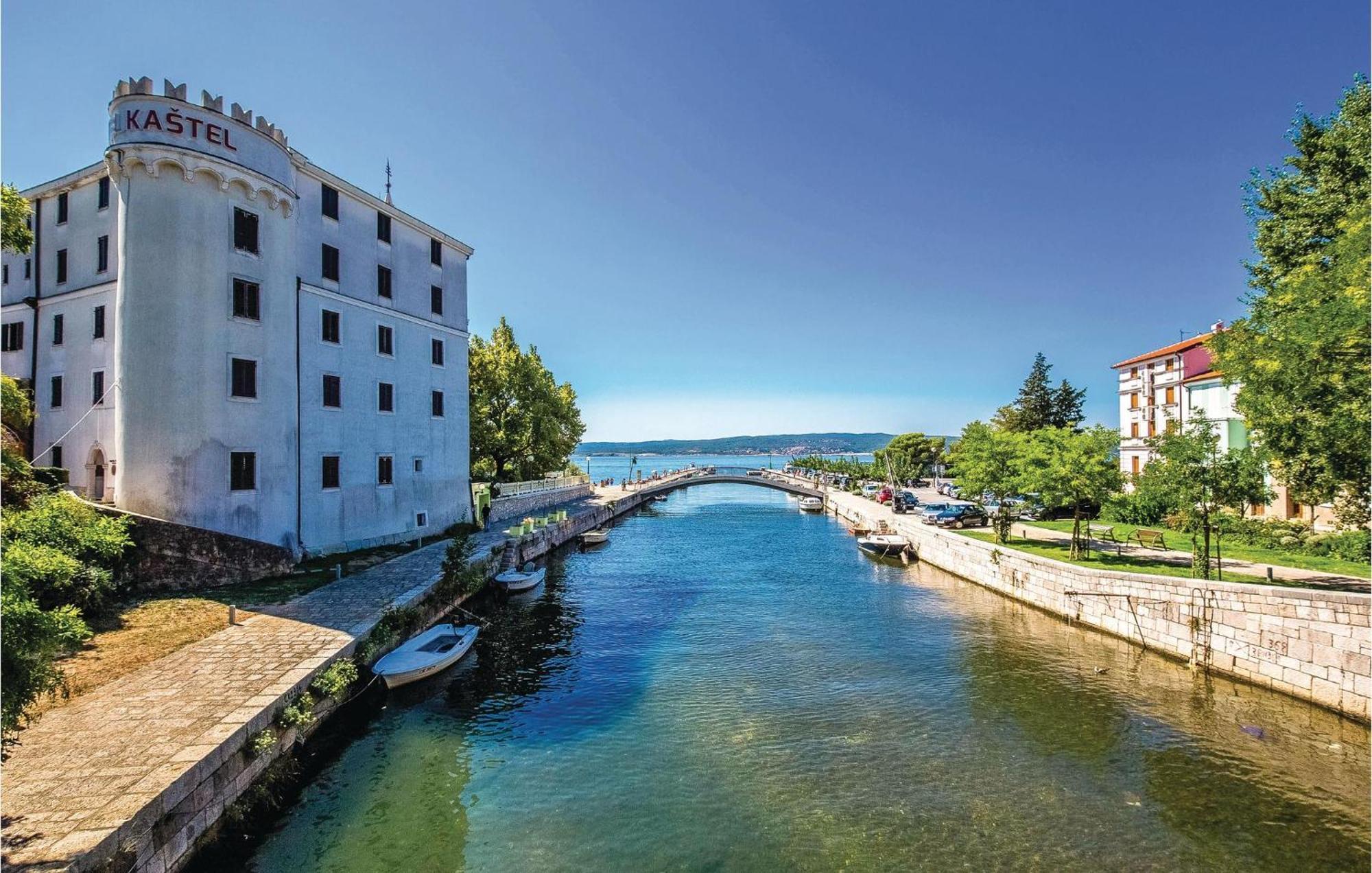 Beautiful Apartment In Crikvenica With Kitchen Extérieur photo